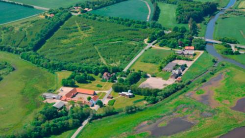 Luftfoto af landskab/nr. Vosborg